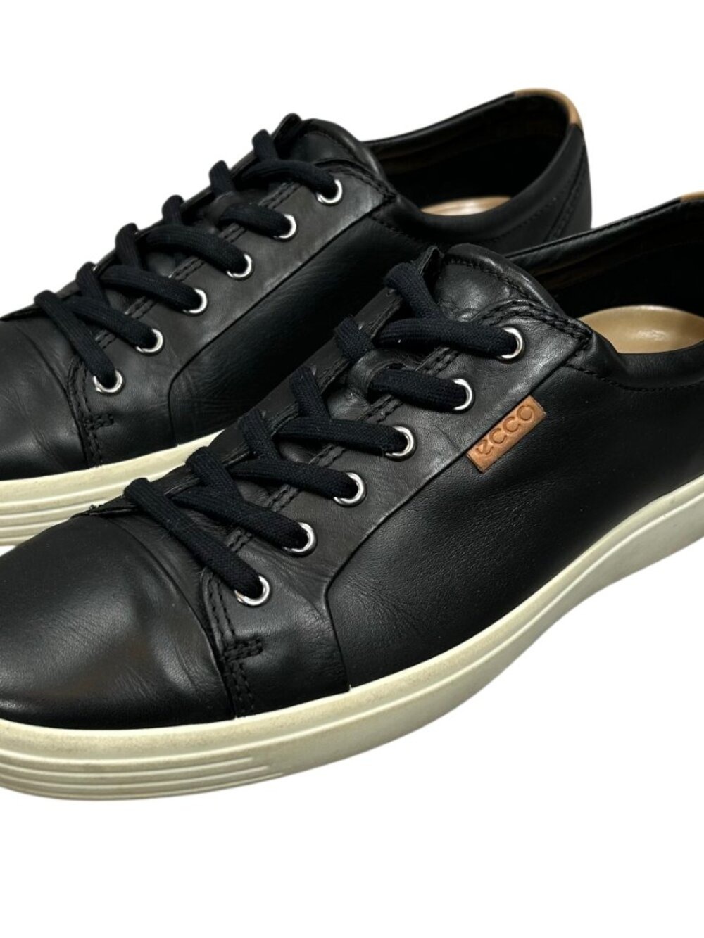 Ecco Women's Soft 7 Black Leather Low Top Sneakers Size 10W